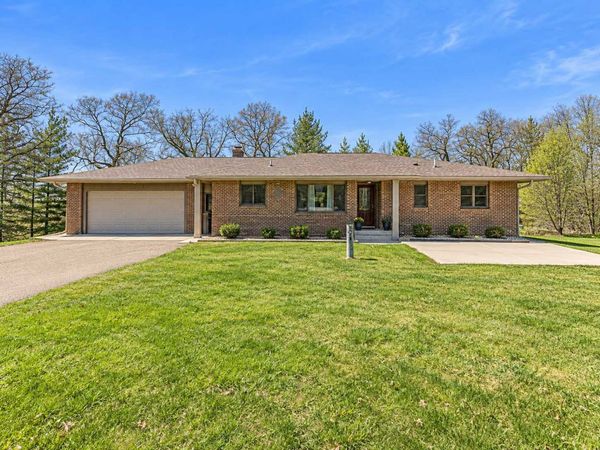 21453 165th Avenue , Little Falls, MN 56345