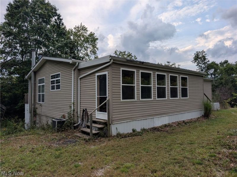 13683 E Pike Road, Cambridge, OH 43725 Photo 1