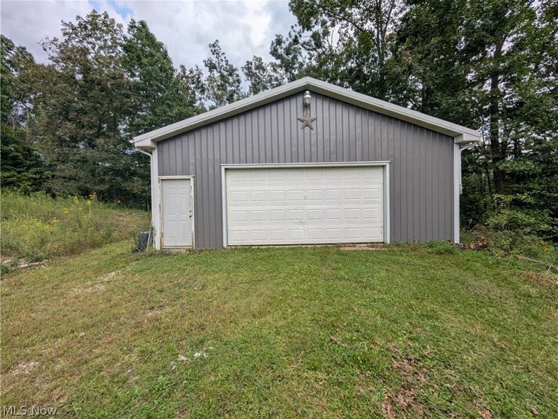 13683 E Pike Road, Cambridge, OH 43725 Photo 3