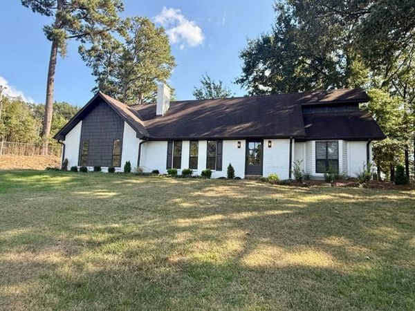 805 Sunnyside Dr., Tupelo, MS 38804