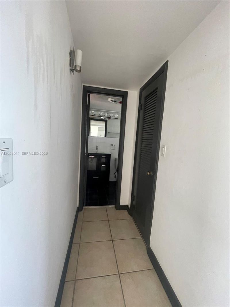 3010 Marcos Dr, Unit R205, Aventura, FL 33160 Photo