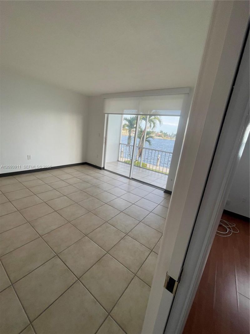 3010 Marcos Dr, Unit R205, Aventura, FL 33160 Photo