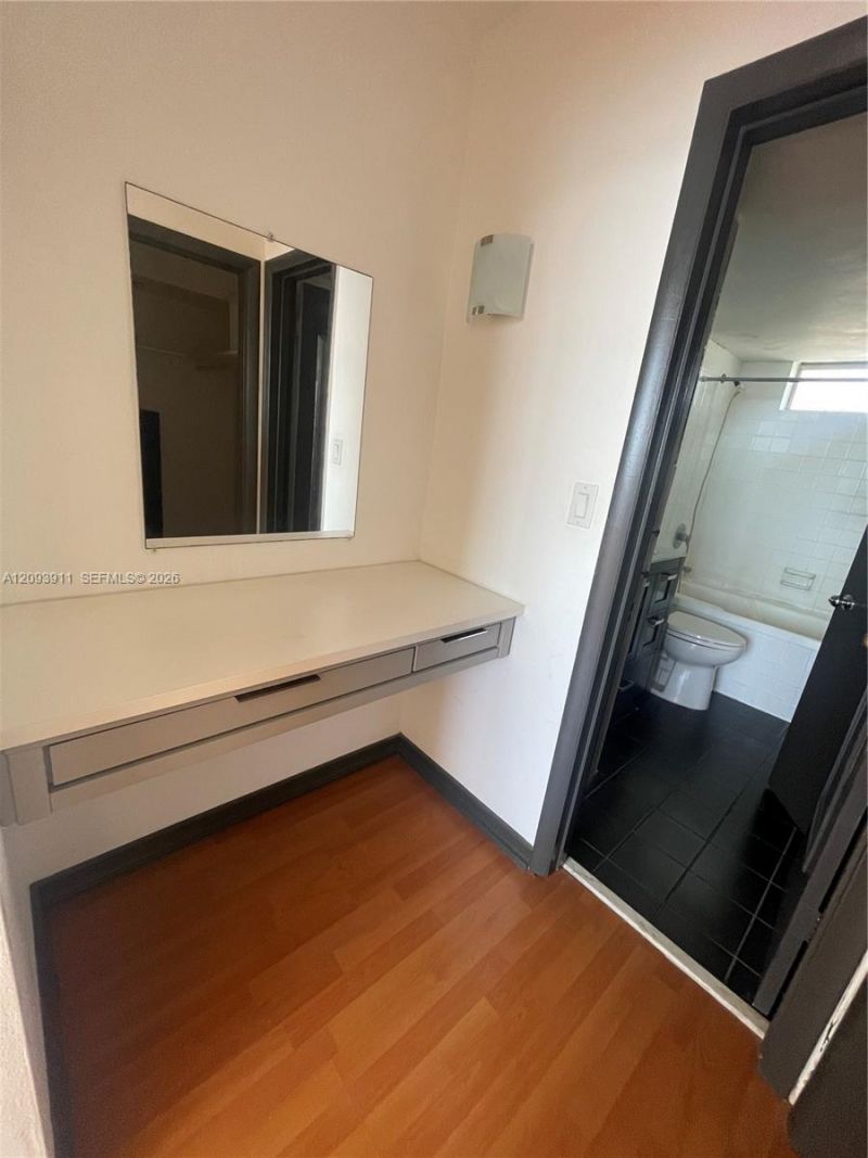 3010 Marcos Dr, Unit R205, Aventura, FL 33160 Photo
