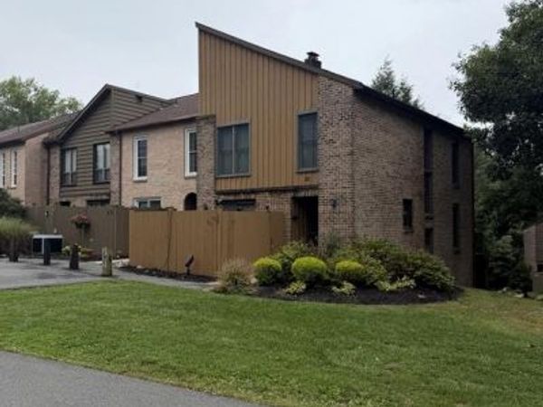 129 MERION LANE , READING, PA 19607