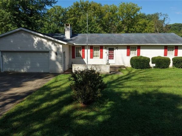 122 High Street , Tuscarawas, OH 44682