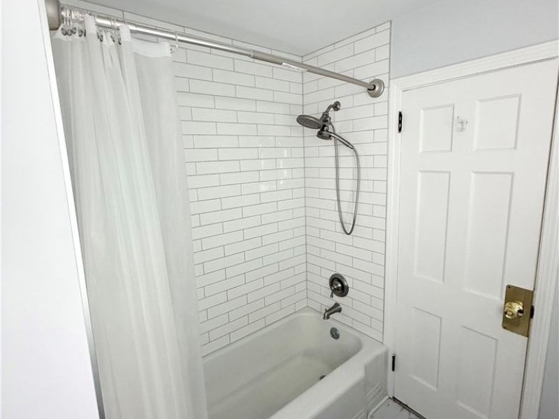 2339 Lalemant Road, University Heights, OH 44118 Photo 11