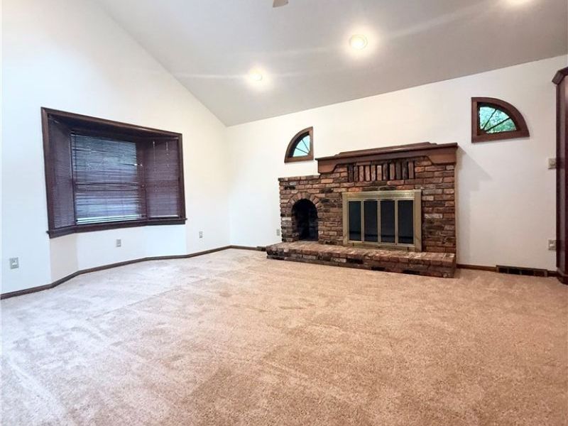 2339 Lalemant Road, University Heights, OH 44118 Photo 6
