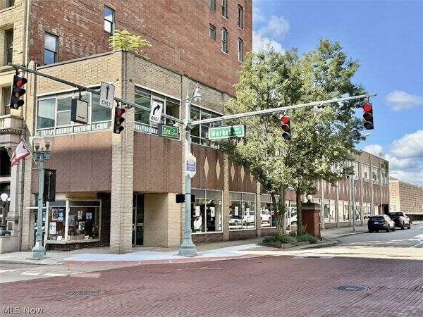 201 Market Avenue S, Canton, OH 44702