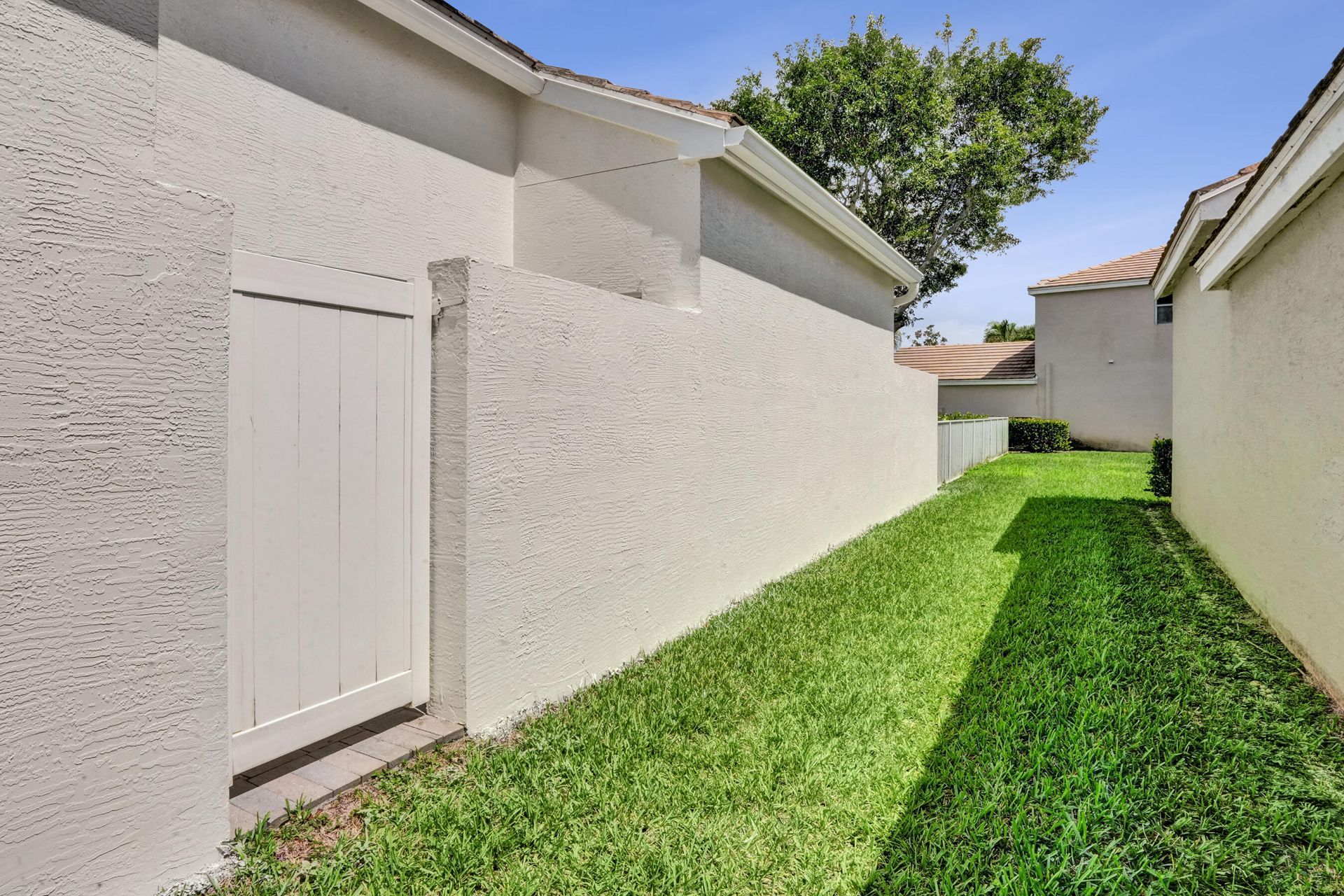 106 Hamilton Terrace, Royal Palm Beach, FL 33414 Photo