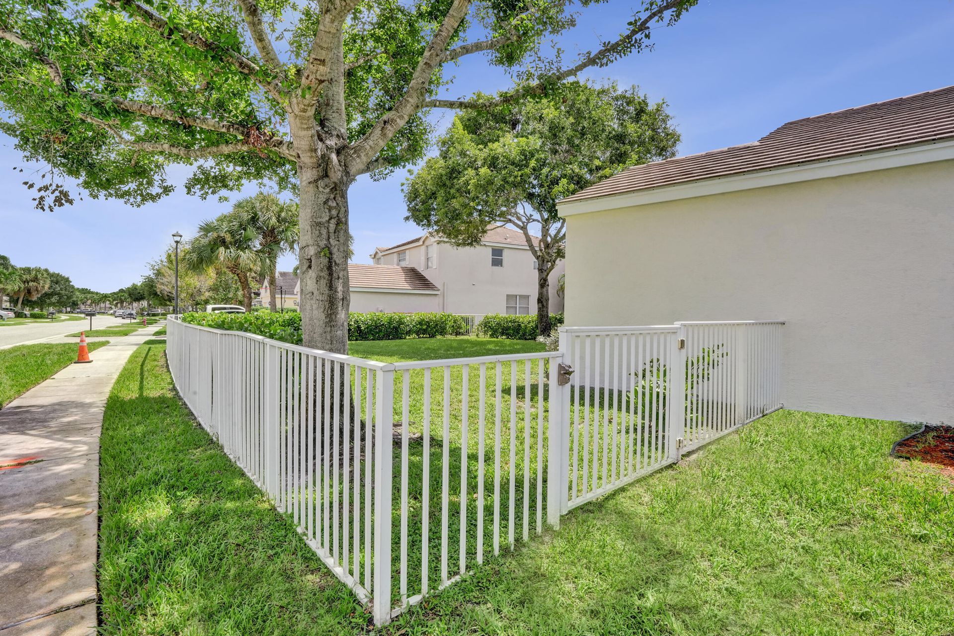 106 Hamilton Terrace, Royal Palm Beach, FL 33414 Photo