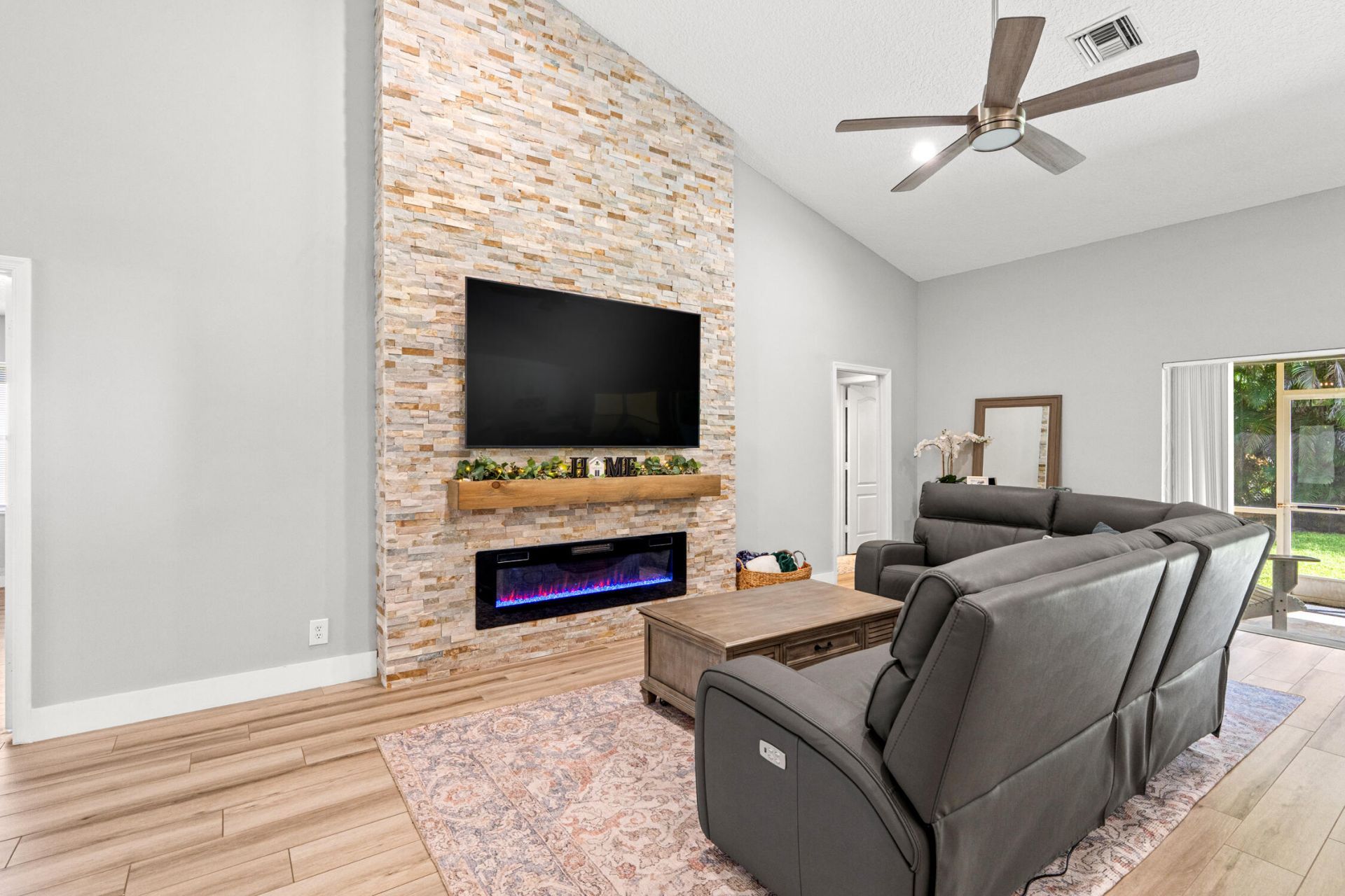 1531 NW 102nd Way, Coral Springs, FL 33071 Photo