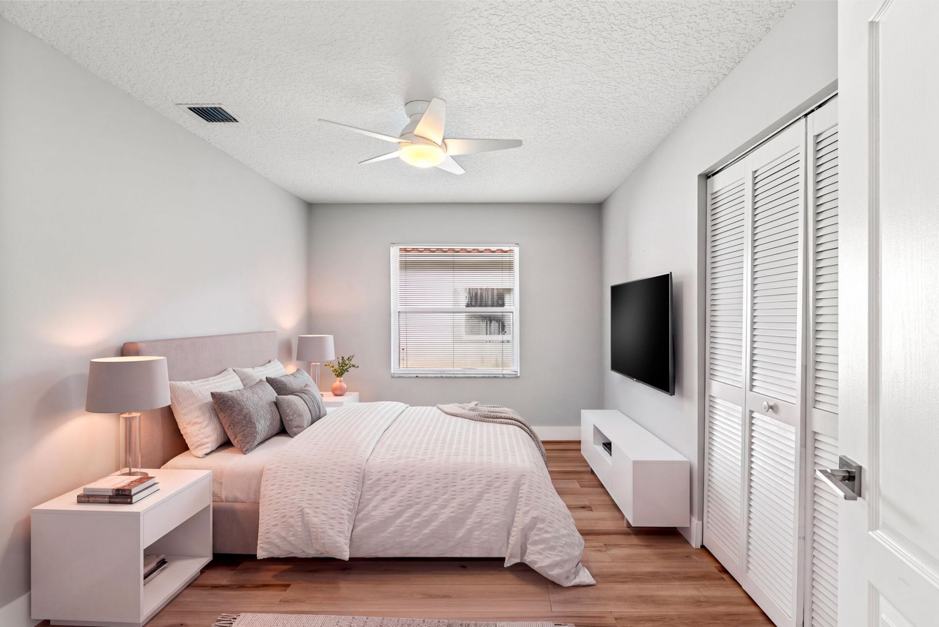 1531 NW 102nd Way, Coral Springs, FL 33071 Photo