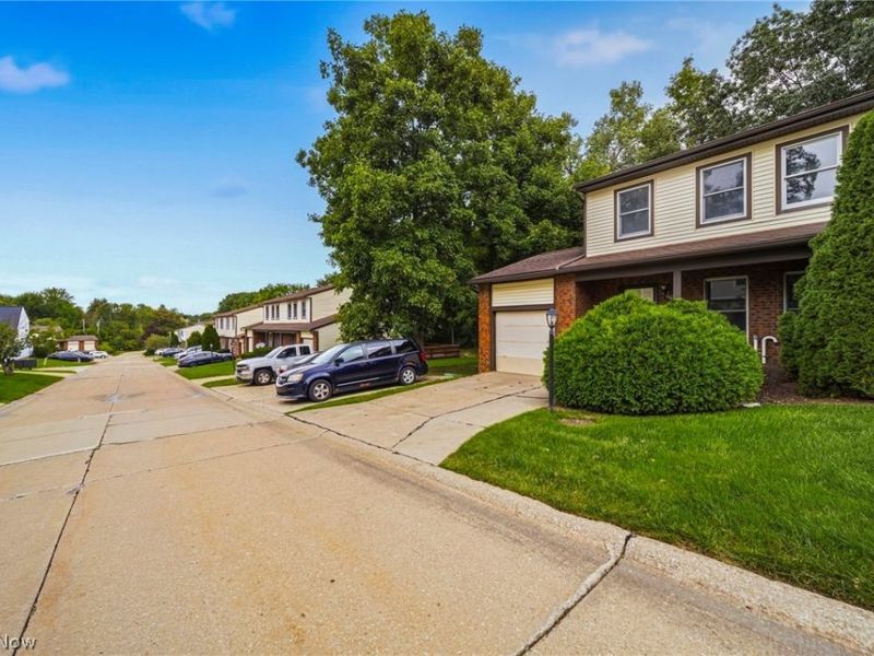 7029 Woodthrush Drive, Painesville, OH 44077 Photo 4