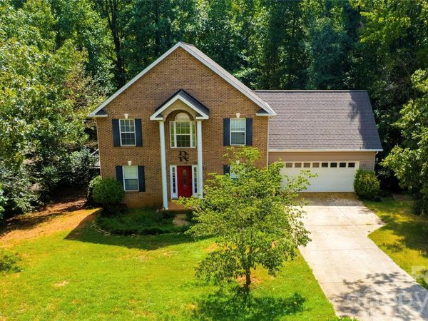 8830 Shepherd Court , Connelly Springs, NC 28612