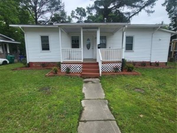 107 S 5th Avenue , Hopewell, VA 23860