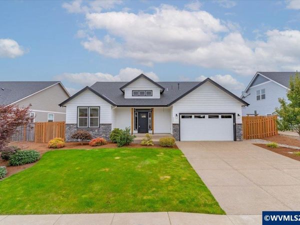 521 NE Aspen St, Sublimity, OR 97385