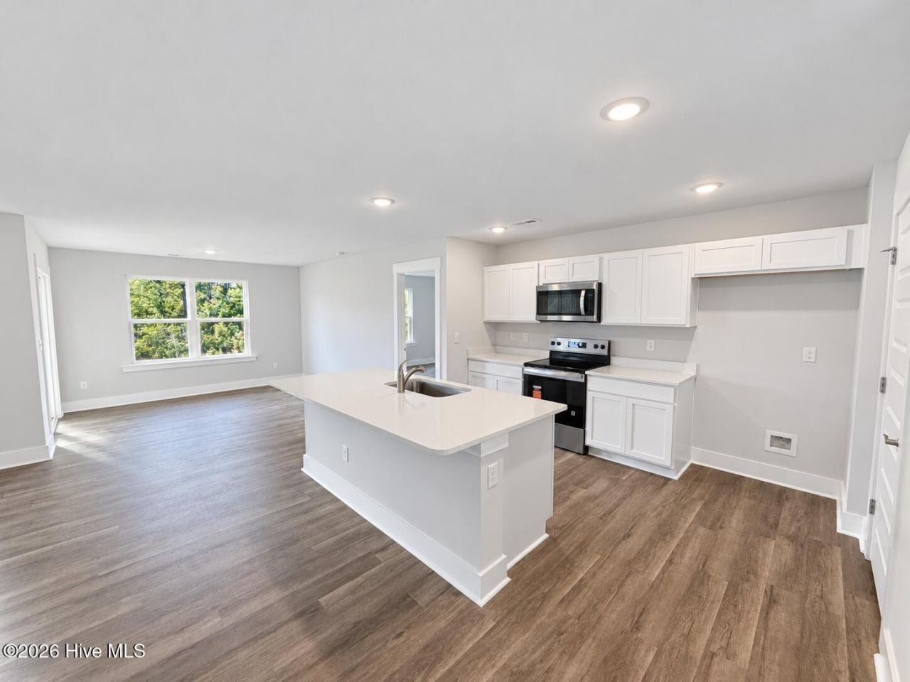 1201 Sandy Heights Loop Photo 4