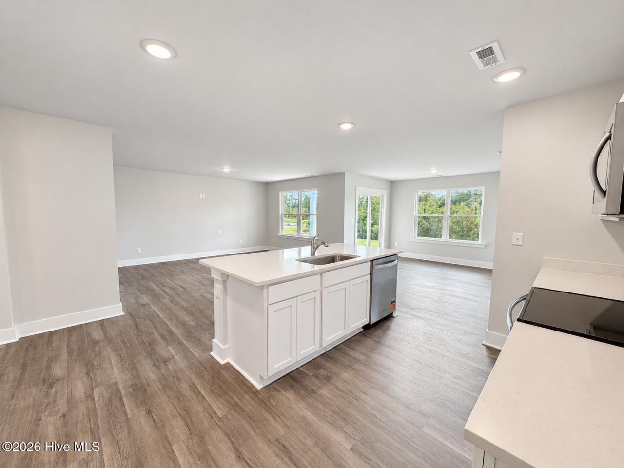 1201 Sandy Heights Loop Photo 6