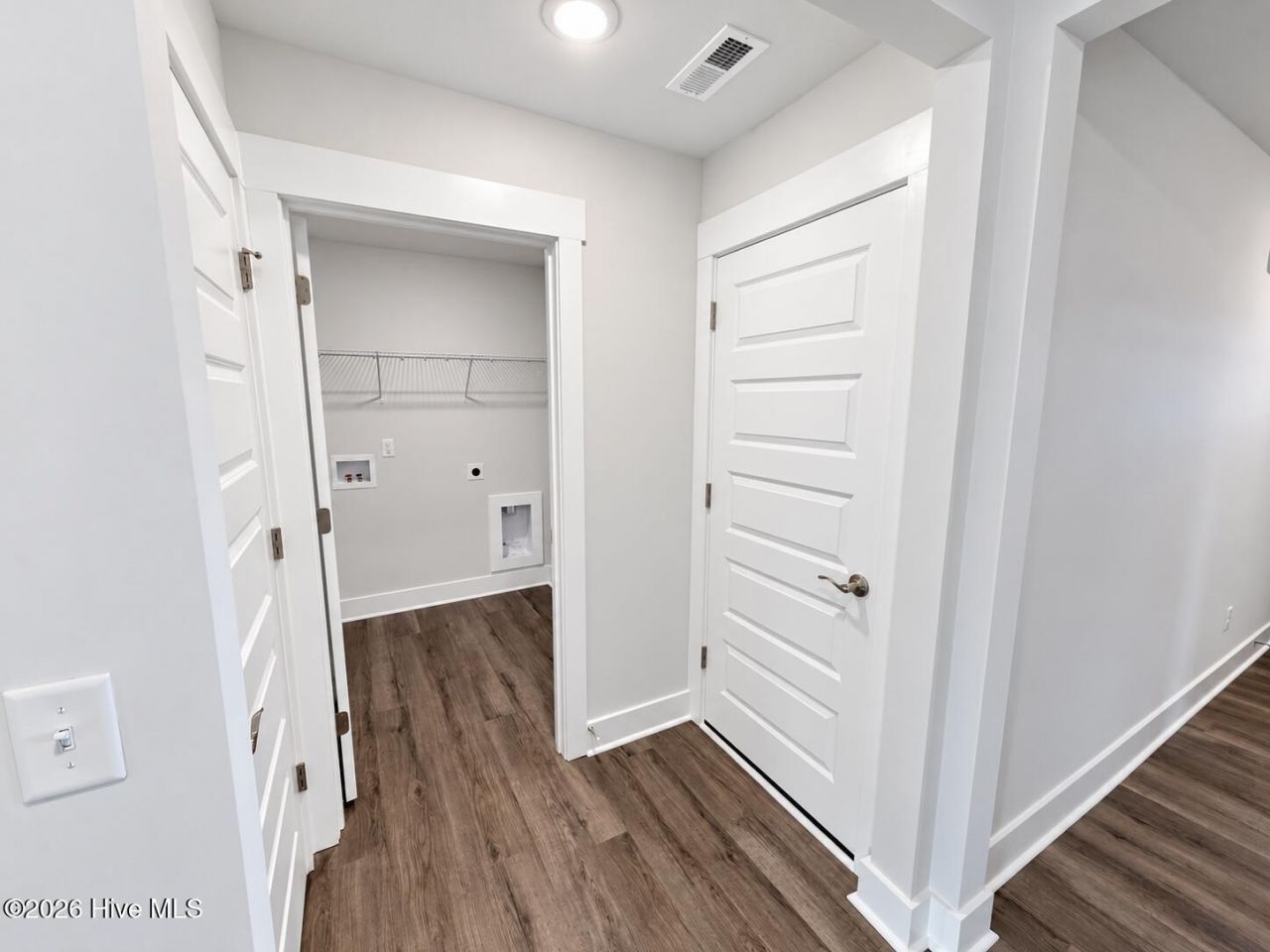 1201 Sandy Heights Loop Photo 7