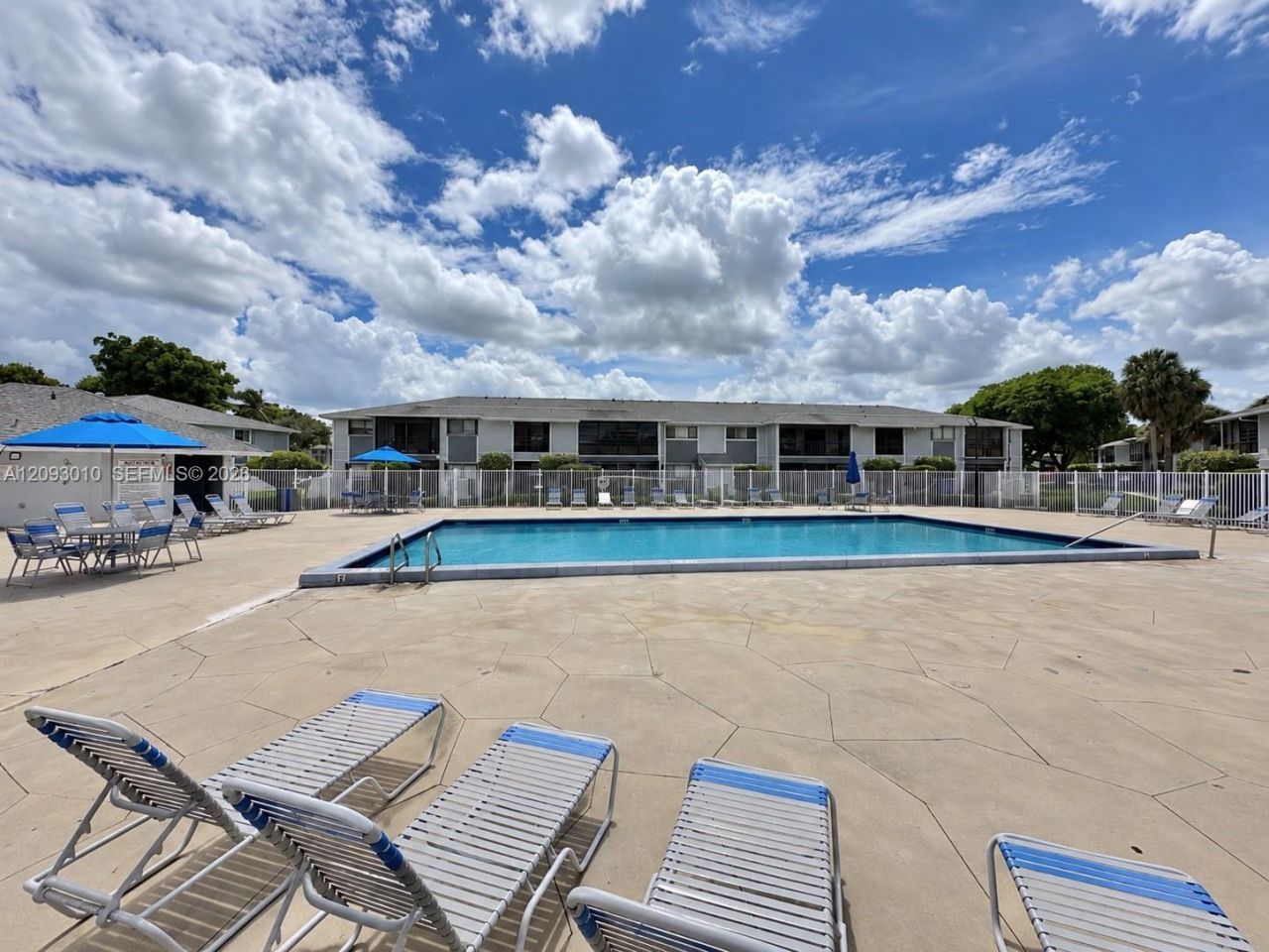 9731 Hammocks Blvd , Unit 204B, Miami, FL 33196 Photo