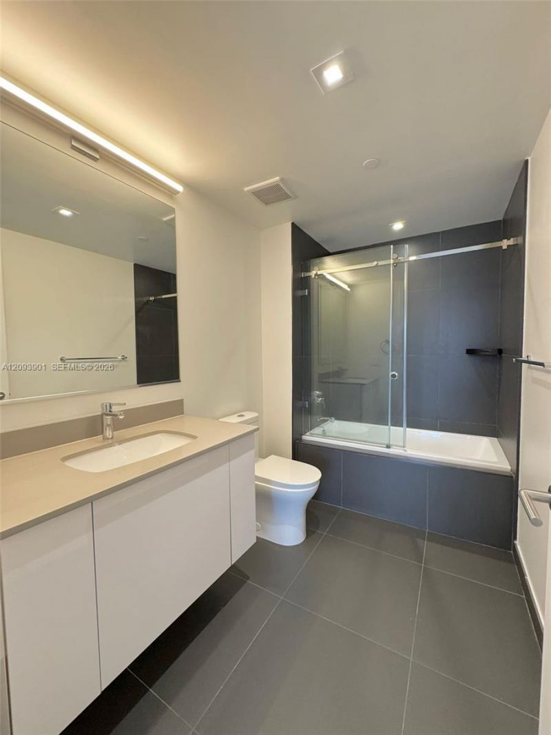 1600 NE 1st Ave , Unit 2509, Miami, FL 33132 Photo