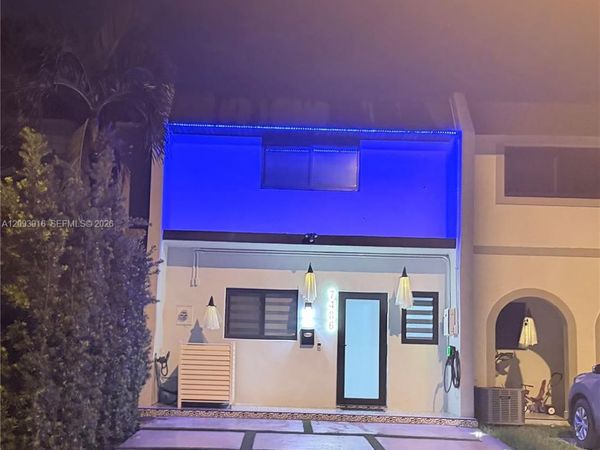 7486 W 18th Ave , Hialeah, FL 33014