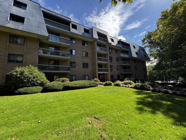 65 Commons Dr, Unit 602, Shrewsbury, MA 01545