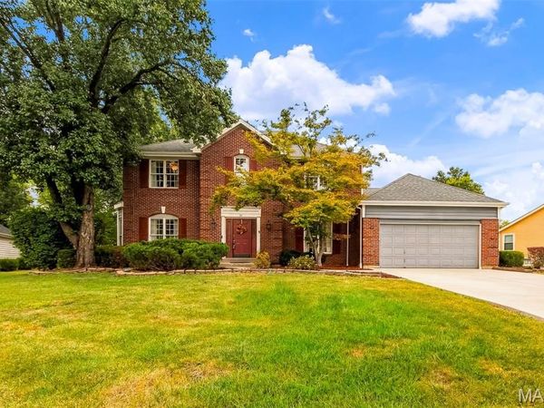 11 Silver Leaf Court, Lake St Louis, MO 63367