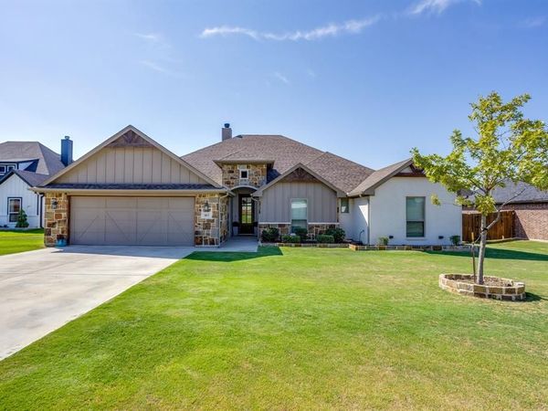 103 Tall Pine Drive, Godley, TX 76044