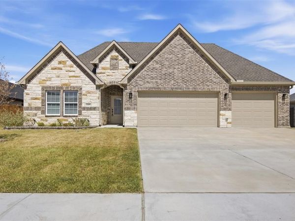 215 Trevor Lane, Greenville, TX 75402