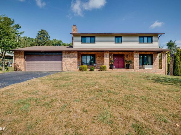429 Oakmont Drive, Kingsport, TN 37663