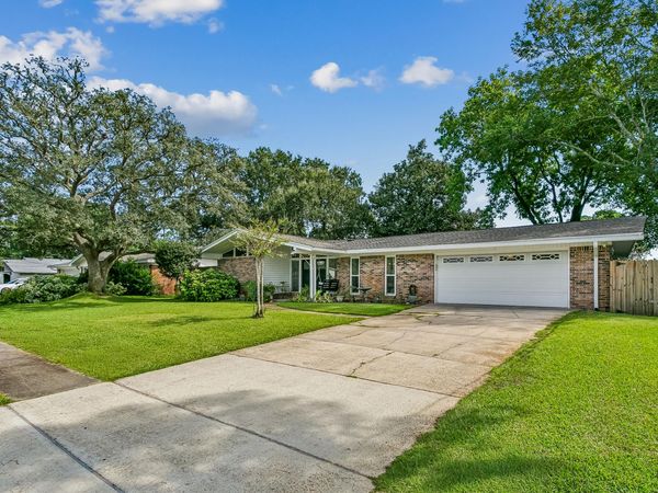 340 NW Holmes Boulevard, Fort Walton Beach, FL 32548