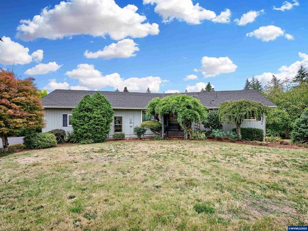 3780 Victor Point Rd NE, Silverton, OR 97381