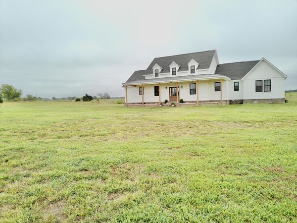 6139 Highway Dd, Seneca, MO 64865