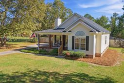 865 Hermitage Pond Road photo 4