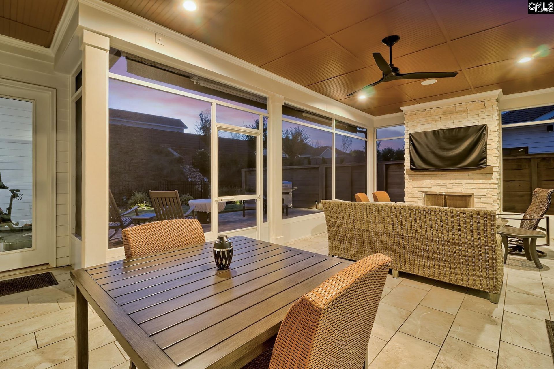 1043 Arbor Stroll Way Photo 38