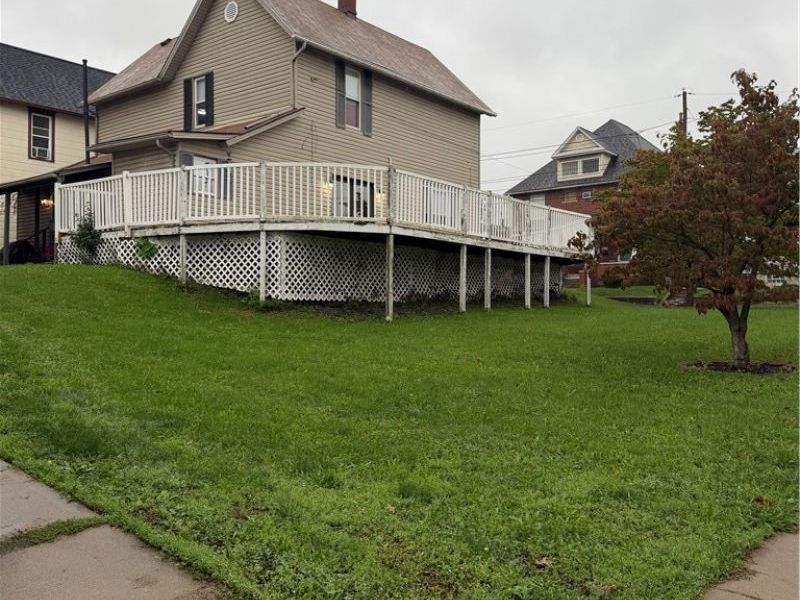 614 Hazlett Avenue NW, Canton, OH 44708 Photo 3