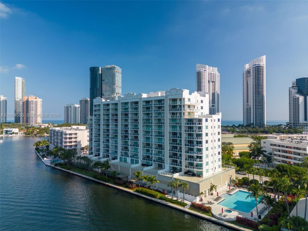 18100 N Bay Rd , Unit 308, Sunny Isles Beach, FL 33160 Photo