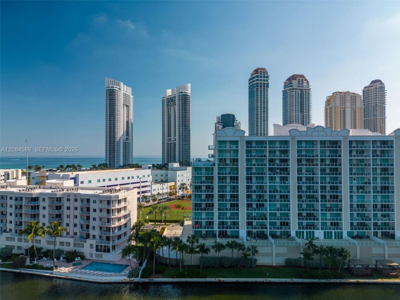 18100 N Bay Rd , Unit 308, Sunny Isles Beach, FL 33160 Photo