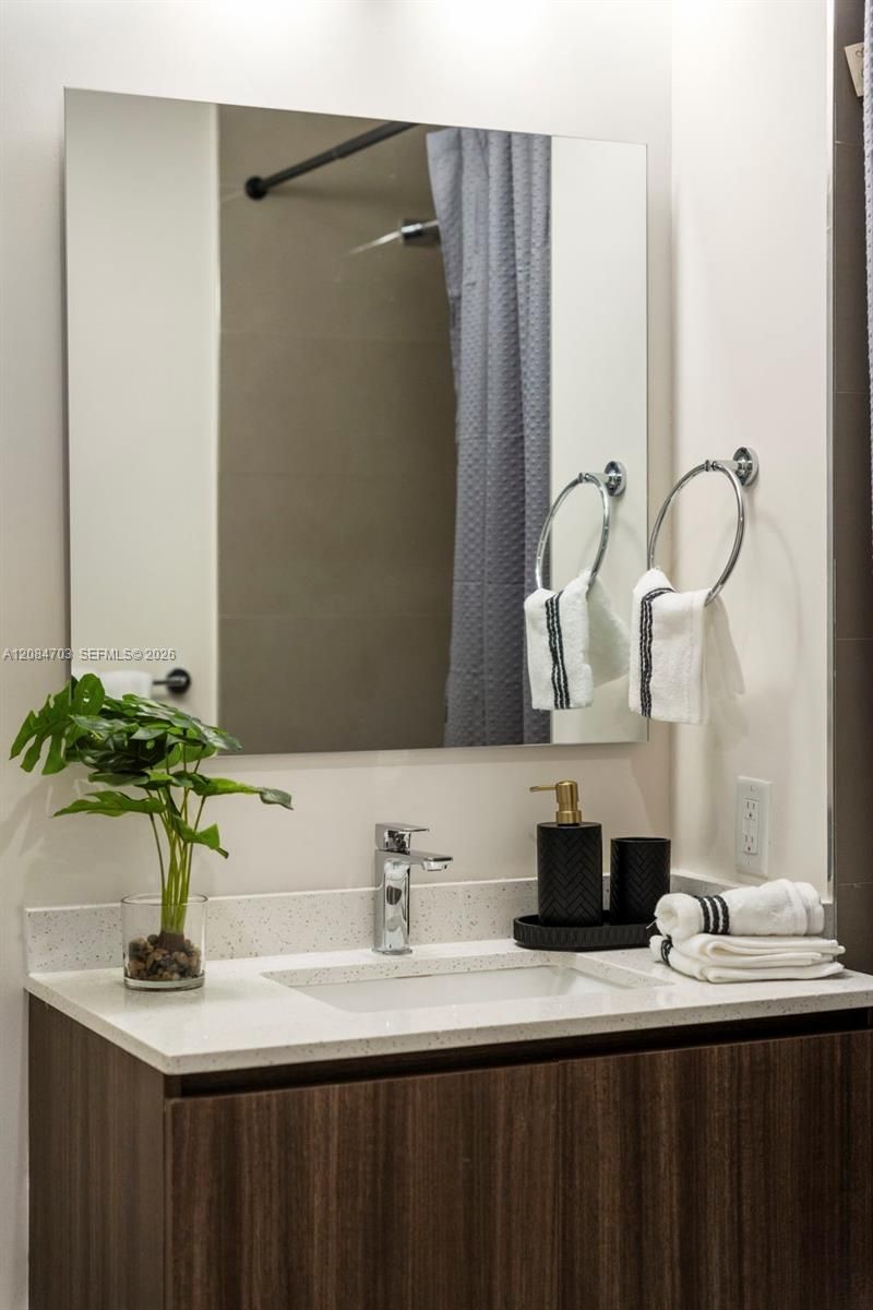 1938 Jackson St , Unit 306, Hollywood, FL 33020 Photo