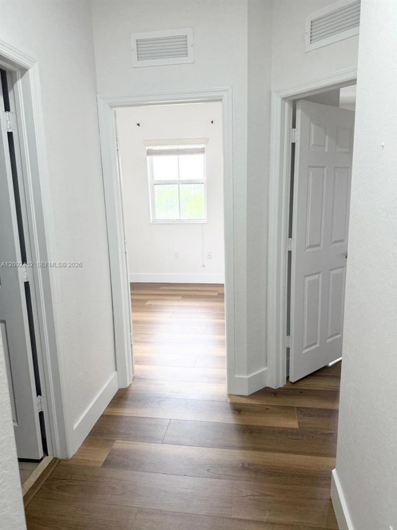 8620 NW 97th Ave , Unit 215, Doral, FL 33178 Photo