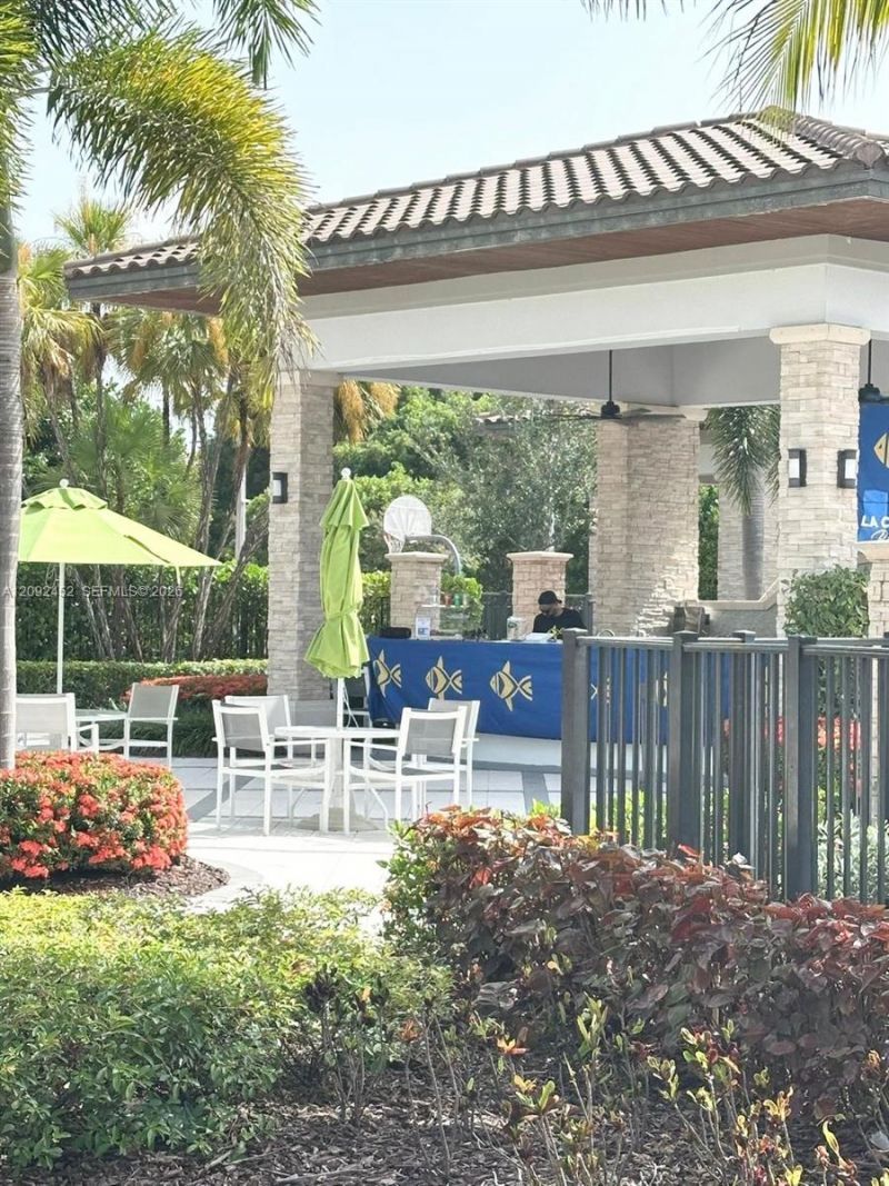 8620 NW 97th Ave , Unit 215, Doral, FL 33178 Photo
