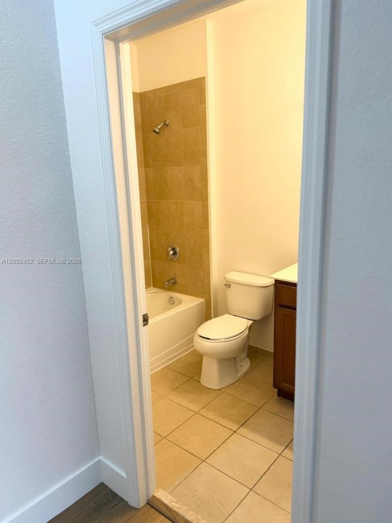 8620 NW 97th Ave , Unit 215, Doral, FL 33178 Photo