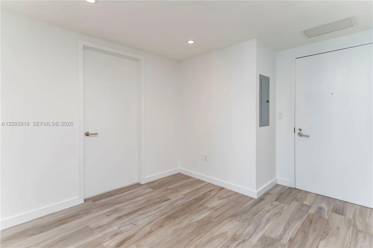 1300 S Miami Ave , Unit 2604, Miami, FL 33130 Photo