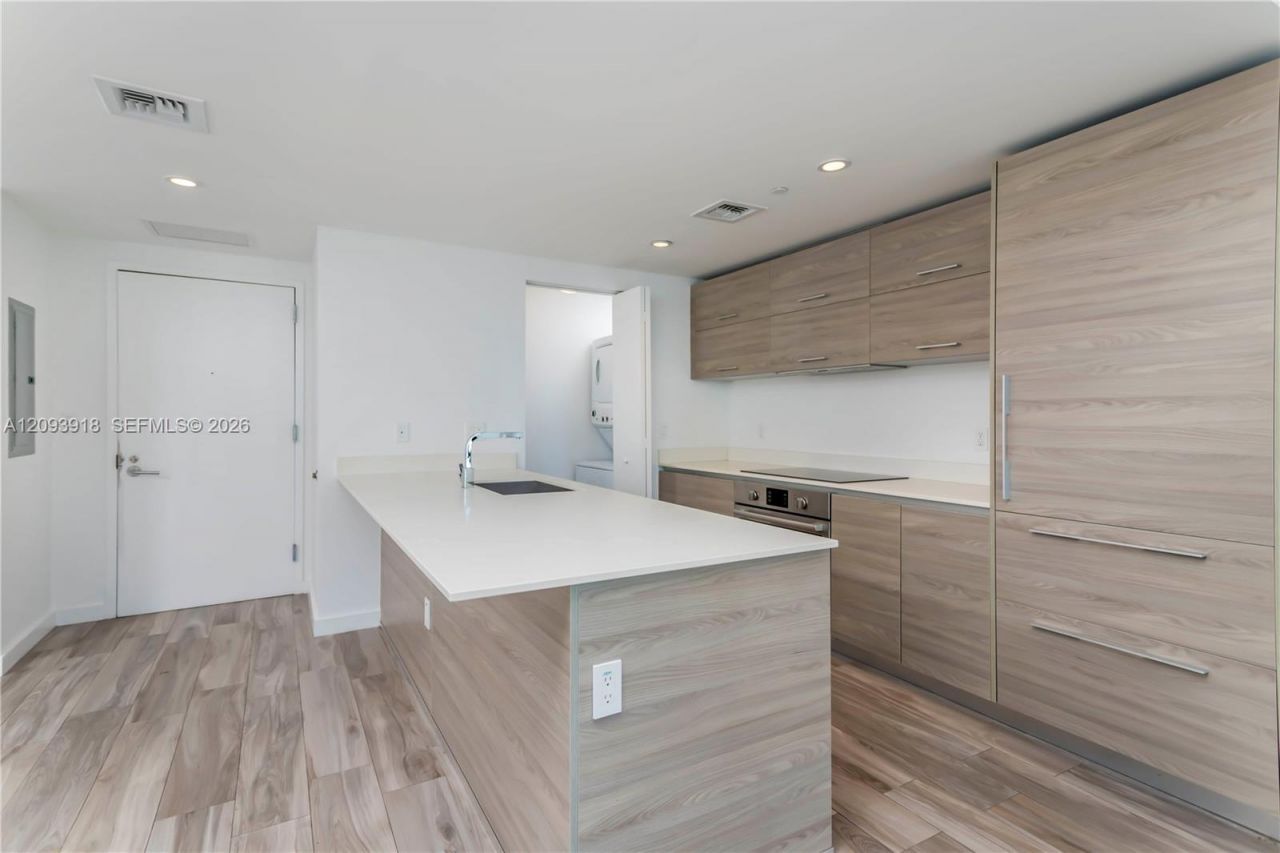 1300 S Miami Ave , Unit 2604, Miami, FL 33130 Photo