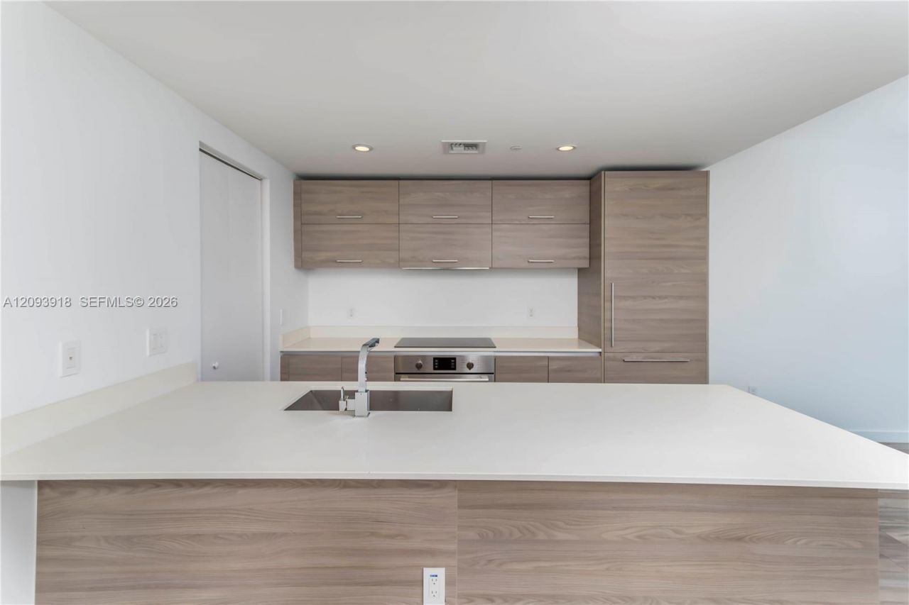 1300 S Miami Ave , Unit 2604, Miami, FL 33130 Photo