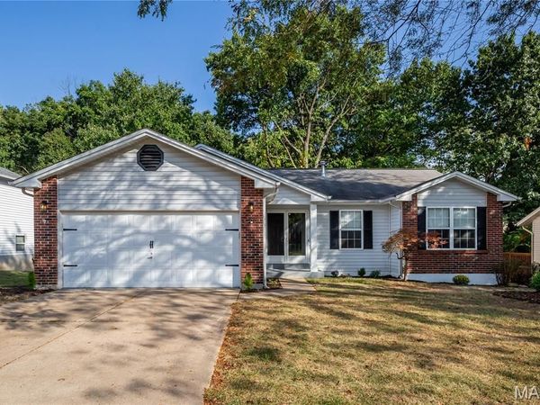 1298 Golden Gate Lane , St Peters, MO 63376