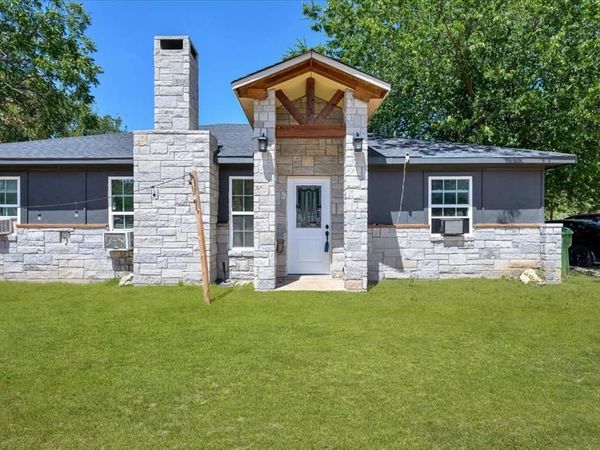 4506 Garden View Drive, Granbury, TX 76049