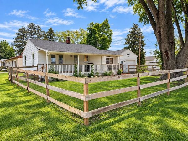 704 Willow Street, SAVANNA, IL 61074