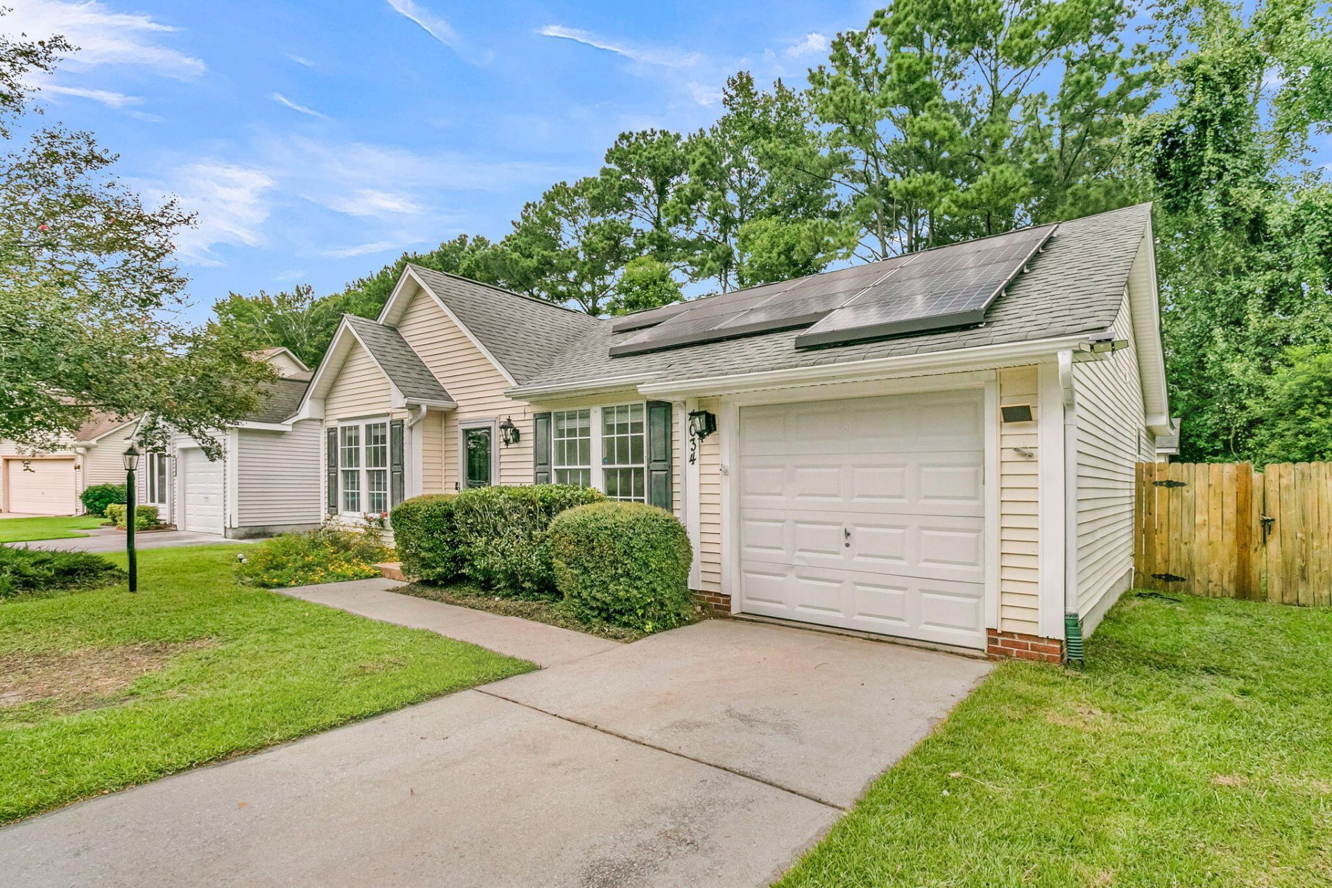 4034 Indigo Ridge Drive Photo 6